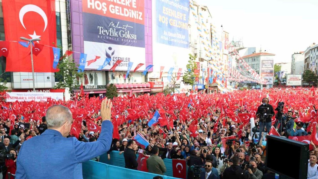 Cumhurbaşkanı Erdoğan’dan İmamoğlu’na tepki: "Her şeyi bitirdin pazarcıyla kavgaya mı geldi sıra"