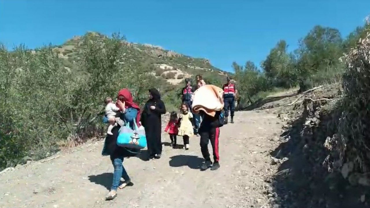 Ayvacık’ta 42 kaçak göçmen yakalandı