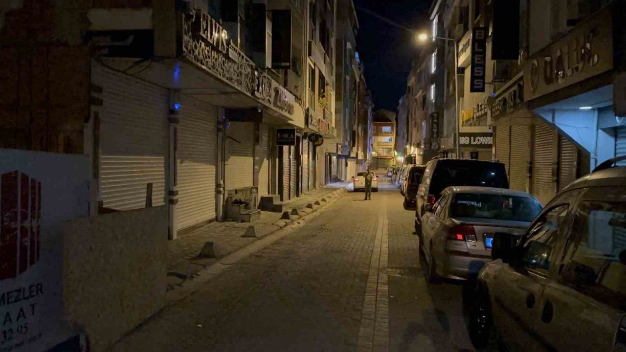 Zeytinburnu’nda mağazaya silahlı saldırı: 1 ölü, 1 yaralı