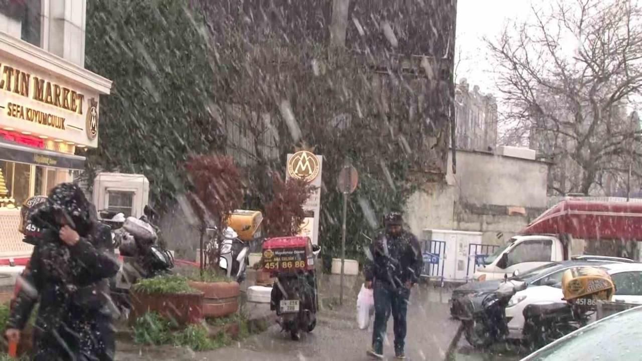 İstanbul’da vatandaşlar karın tadını çıkardı