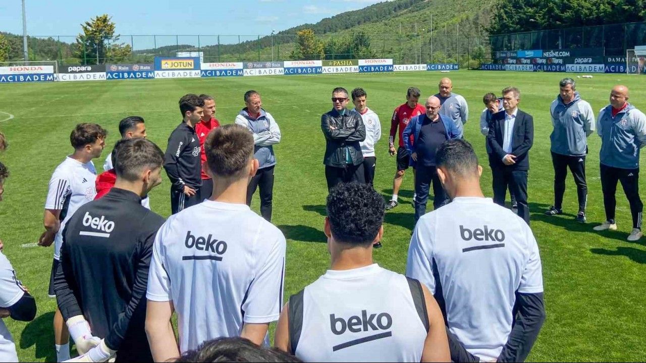 Beşiktaşlı yöneticiler, futbol A takımıyla buluştu - Yıldırım Gazetesi - İnegöl Haber - Son Dakika İnegöl Haberleri