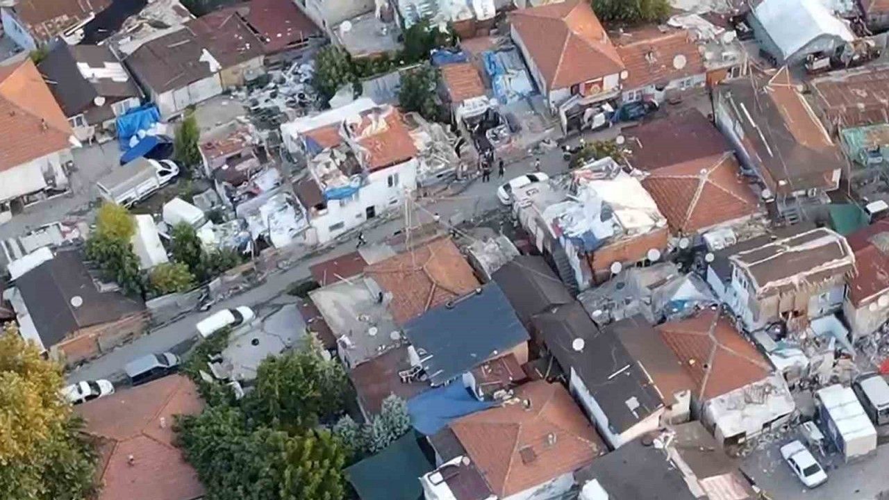 Yalova’da polisten ruhsatsız silah operasyonu: 4 gözaltı
