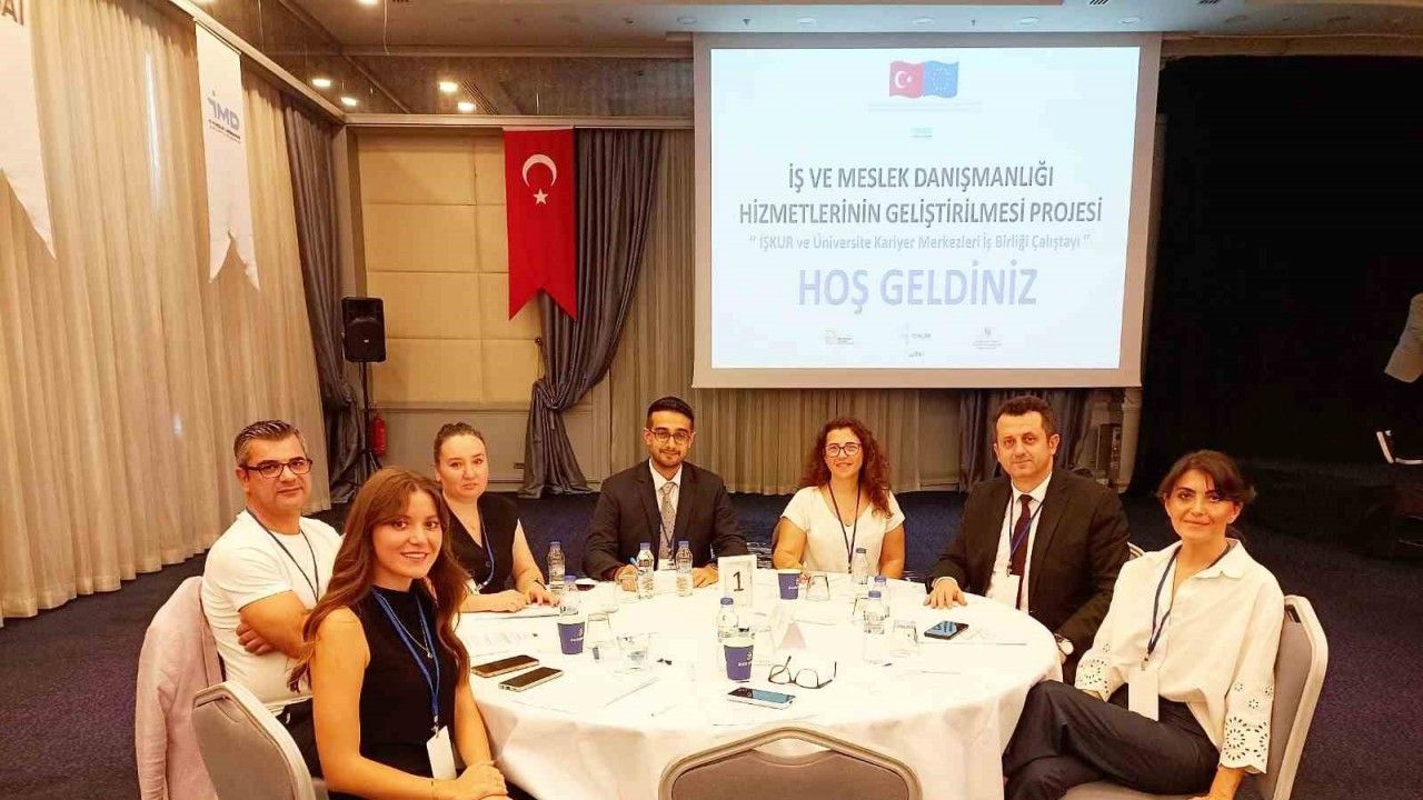 BŞEÜ, “İş ve Meslek Danışmanlığı Hizmetlerinin Geliştirilmesi Projesi” kapsamında düzenlenen çalıştaya katıldı
