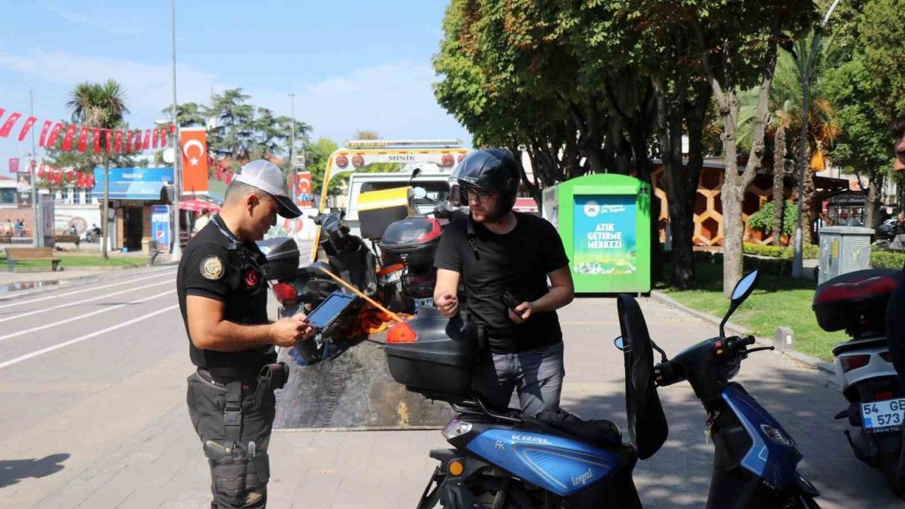 Polisten motosiklet sürücülerine dronlu denetim: 210 bin TL ceza kesildi, 11 motosiklet trafikten men edildi