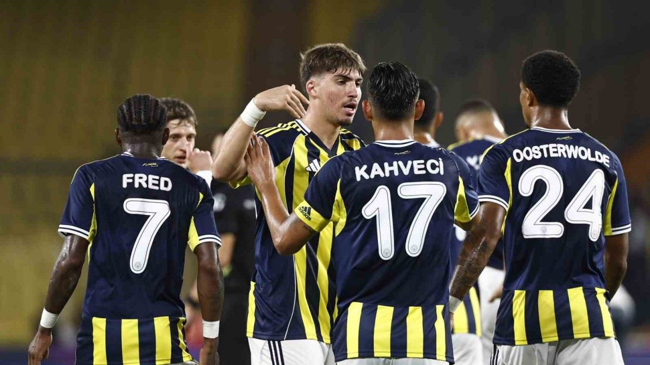 Fenerbahçe, UEFA’ya listesini bildirdi