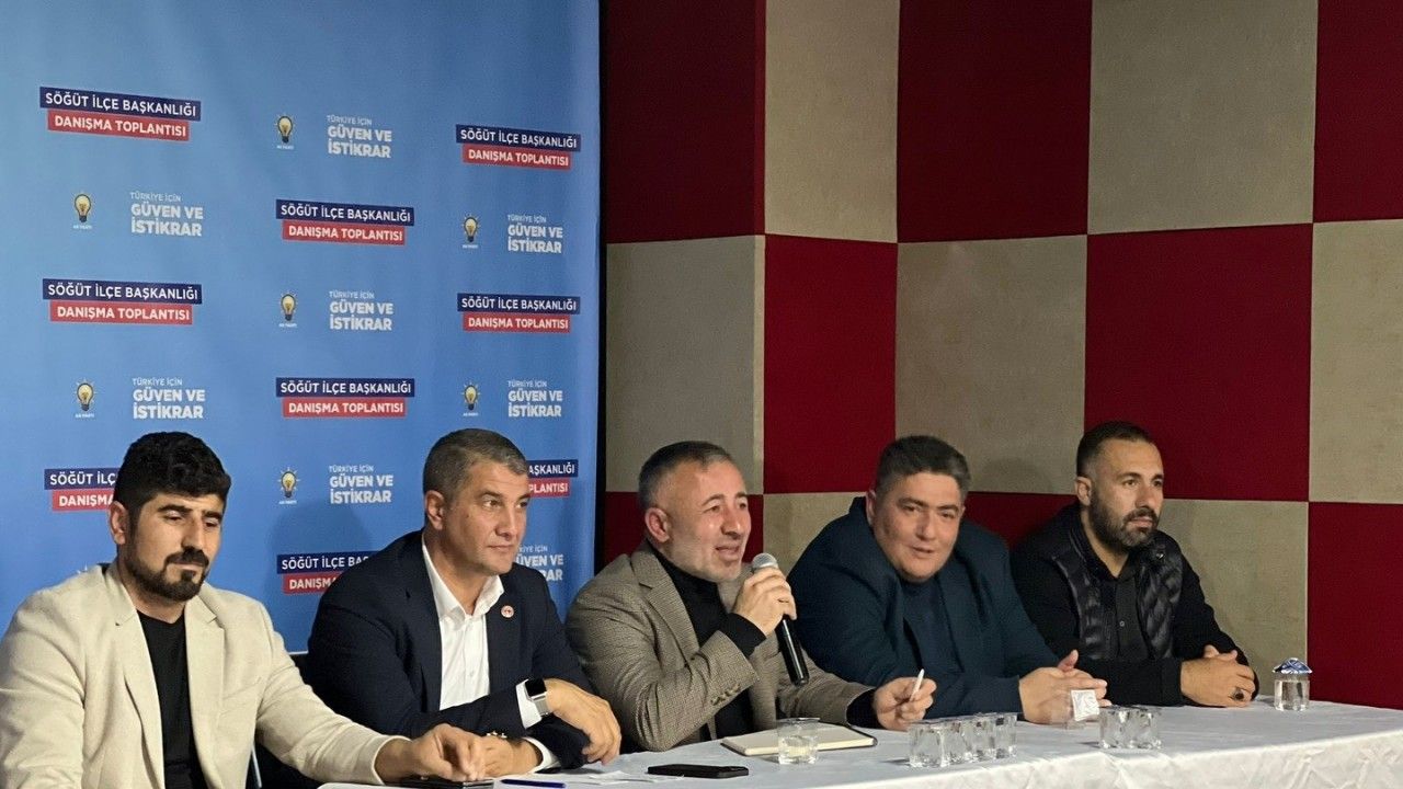 AK Parti Söğüt İlçe Teşkilatı hedefler için güç birliği yaptı