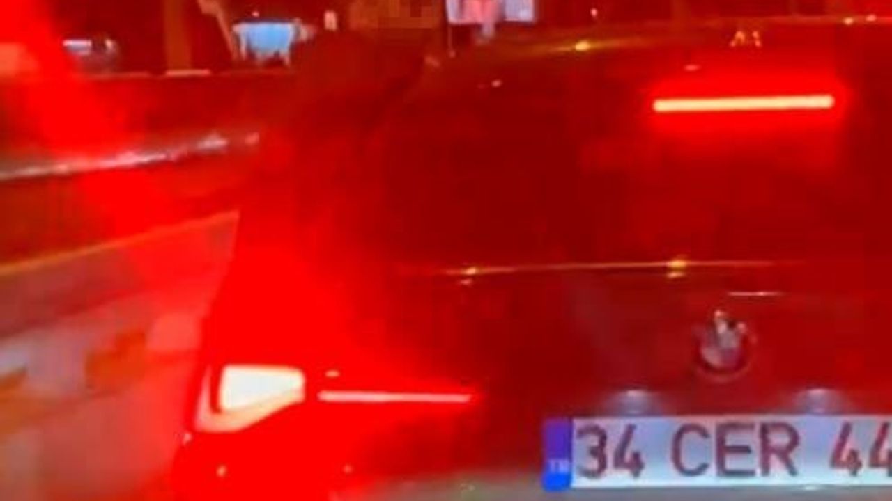 Bakırköy’de bir maganda trafikte tartıştığı kadın sürücüyü böyle darp etti