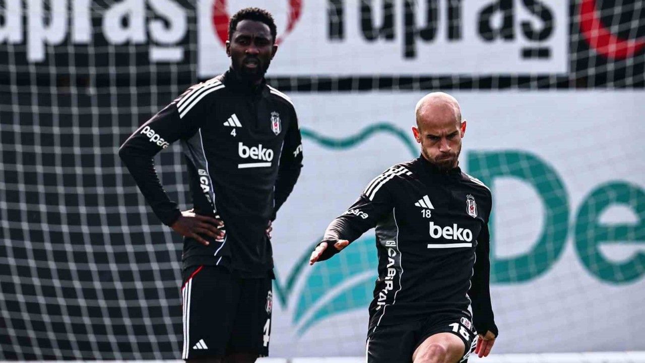 Beşiktaş, kondisyon ve taktik çalıştı