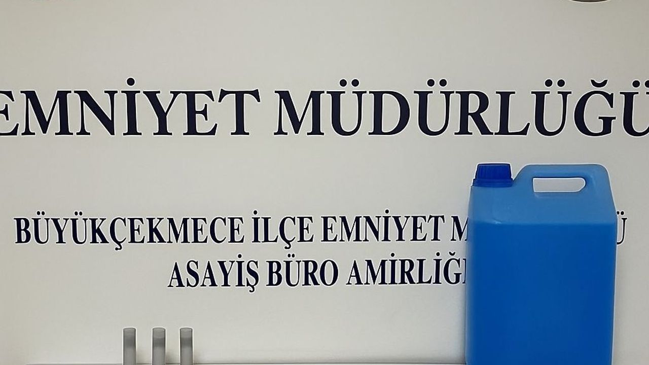 Büyükçekmece’de aynı şahsa ait iş yerini kundakladılar, diğerini de kurşunladılar: O anlar kamerada