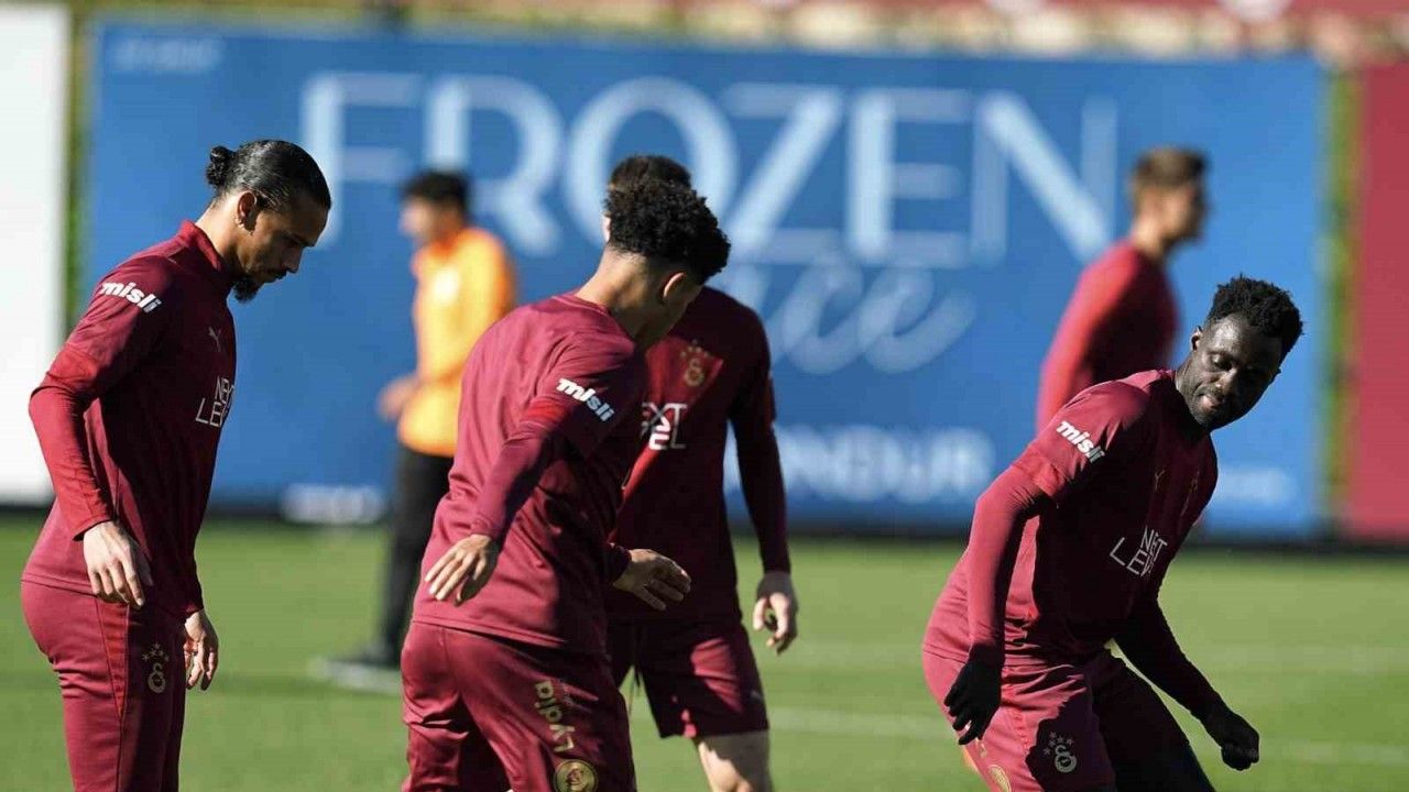 Galatasaray, Trabzonspor maçının hazırlıklarını sürdürdü