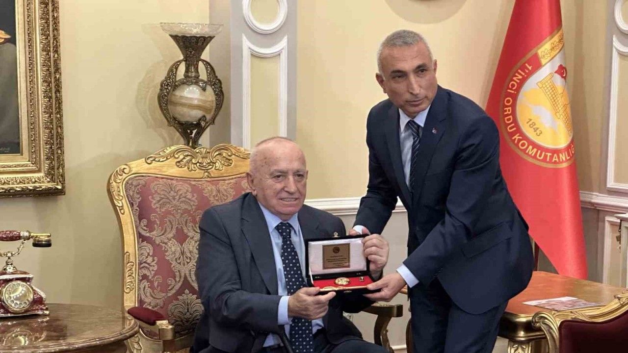 İş adamı Acar’dan TSK Dayanışma Vakfı’na 12 dairelik bağış