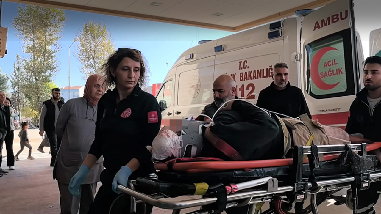 İnegöl'de fabrika inşaatında iskele devrildi: 1 ağır yaralı