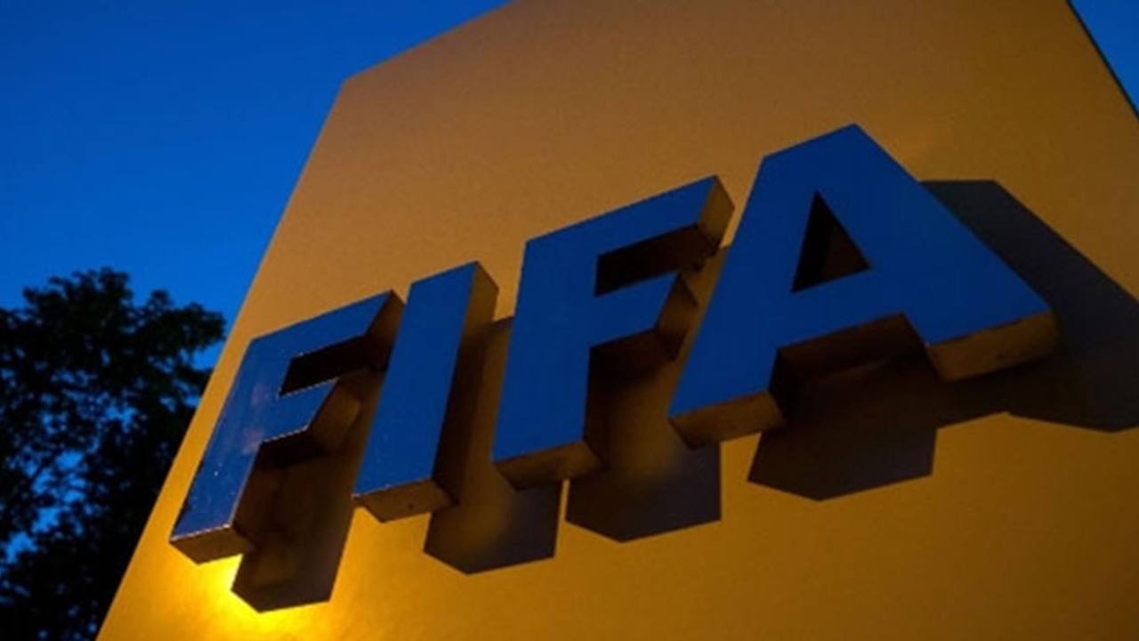 FIFA’dan, Sivasspor’a 3 dönem transfer yasağı!