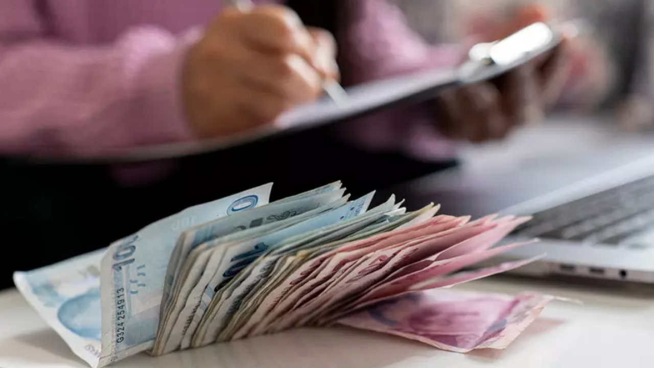 AYM'den memur ve emekliyi üzecek karar