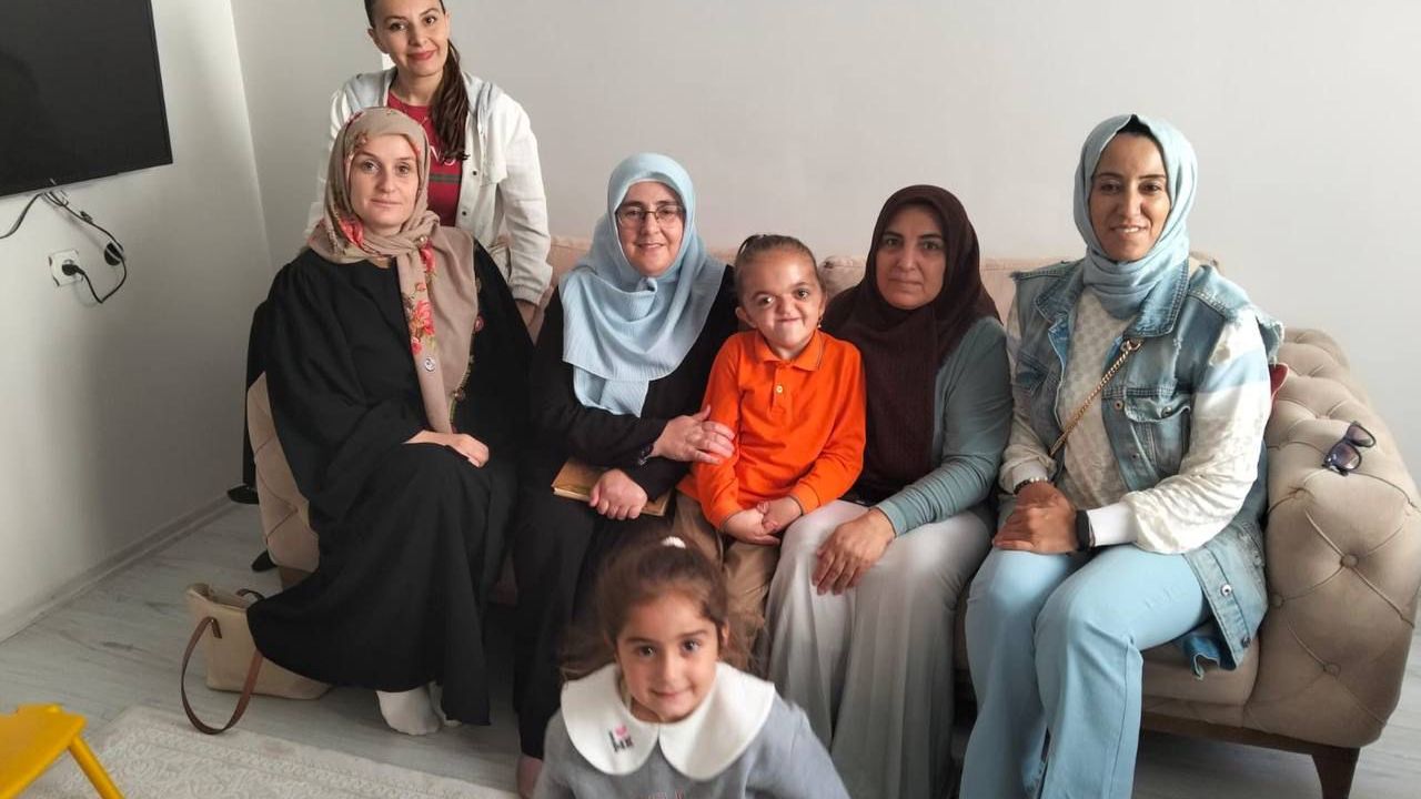 İnegöl'de AK Parti'den 902 aileye özel ziyaret