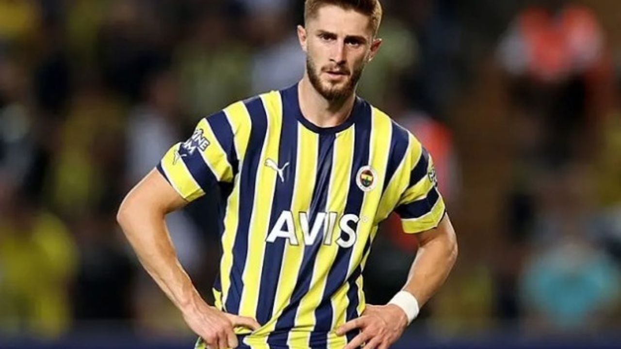 İZNİKLİ FUTBOLCUYU PREMİER LİG KULÜBÜ İSTİYOR! ÜNLÜ SPOR MUHABİRİ AÇIKLADI