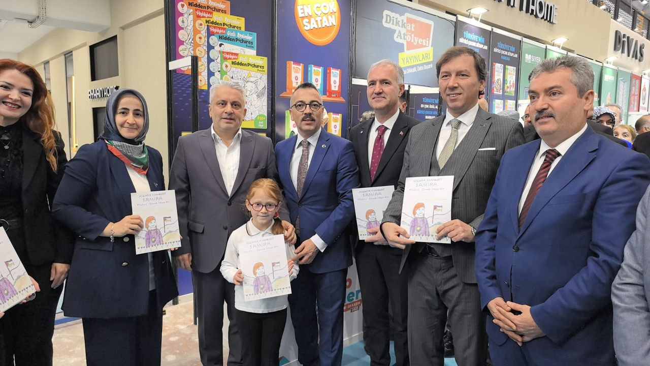 İnegöllü öğrenci kitap yazdı! Okuyanlar duygusal anlar yaşadı