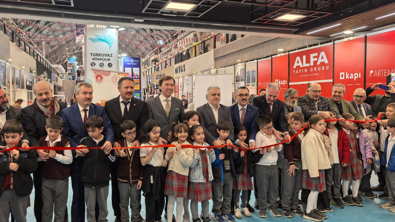 İNEGÖL 9. KİTAP GÜNLERİ BAŞLADI