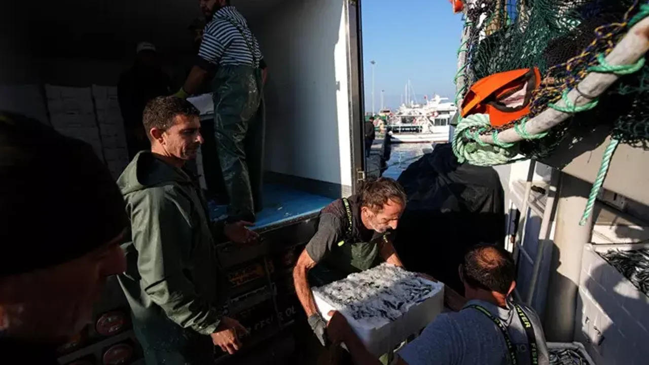 Maaş 100 bin, yemek bedava ama eleman bulunamıyor!