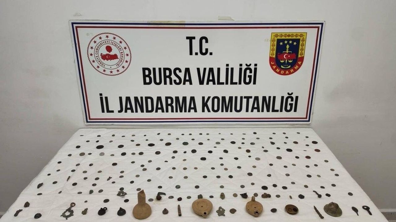 Bursa Gemlik'te tarihi eser kaçakçılarına operasyon: Roma ve