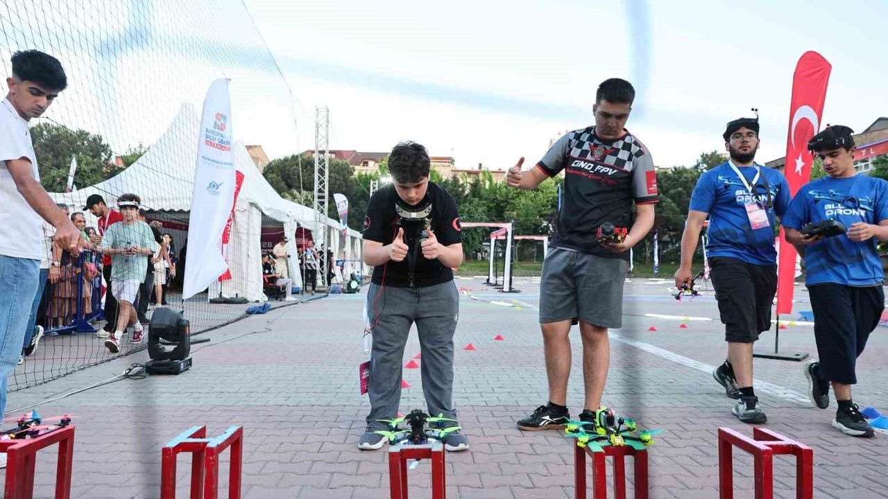 Sultangazi Belediyesi ev sahipliğinde dron festivali
