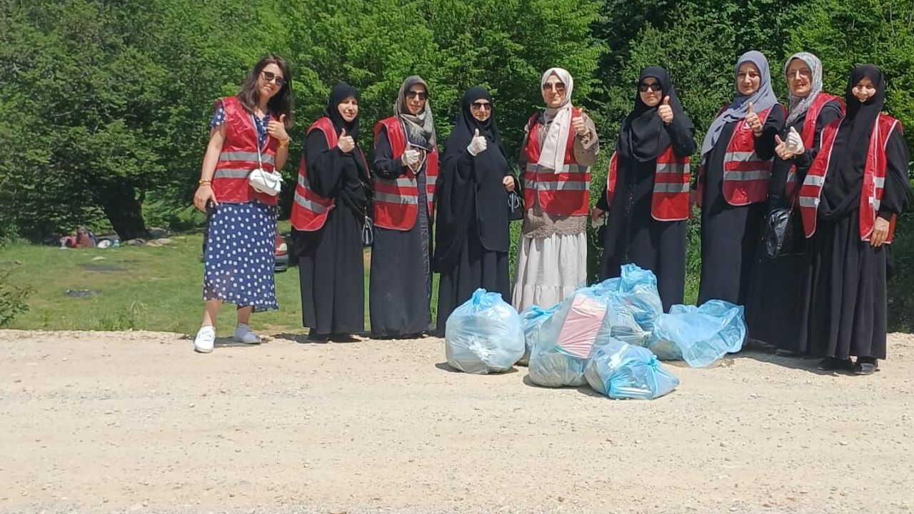 Saadetli kadınlardan kırsalda temizlik seferberliği