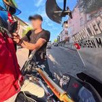 "Seni gebertirim" dedi, motokuryeye saldırdı!