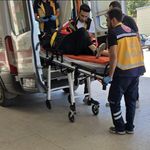 Bursa İnegöl'de motosiklette korku dolu anlar! Kolu motorun tekerine sıkıştı