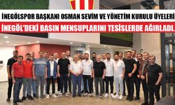 İnegölspor Başkanı Osman Sevim ve Yönetim kurulu üyeleri İnegöl'deki basın mensuplarını tesislerde ağırladı.