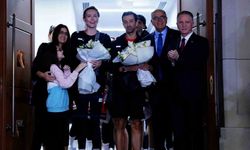 2024 Paris Olimpiyatları’na katılma hakkı kazanan Filenin Sultanları, Türkiye’ye döndü