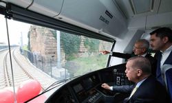 Cumhurbaşkanı Erdoğan, Sirkeci-Kazlıçeşme Raylı Sistem Hattında ilk sürüşü yaptı