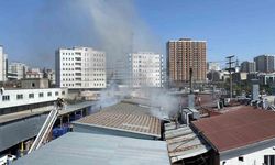 Küçükçekmece’de tekstil fabrikasının deposunda korkutan yangın