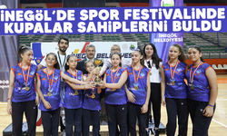 İnegöl'de Spor Festivalinde kupalar sahiplerini buldu