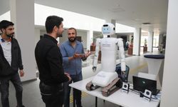 BTÜ’de yapay zekâ destekli insansı robot geliştirildi