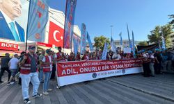 Türk-İş yürüyor
