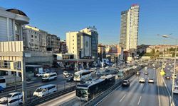 Esenyurt’ta metrobüsün tekerlekleri fırladı: Faciadan dönüldü