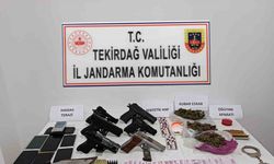 Tekirdağ’da jandarma operasyonunda silah ve uyuşturucu ele geçirildi