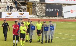 İnegölspor İskenderun'u elinden kaçırdı  Hakem Futbolcuları doğradı