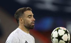 Real Madrid, sezonu kapatan Carvajal’ın sözleşmesini uzattı