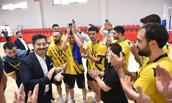 Yenişehir Belediyespor ilk maçında galip geldi