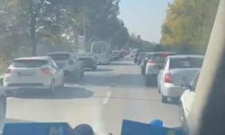 Bursa’da sürücülerin 'fermuar yöntemi'yle ambulansa yol verdi