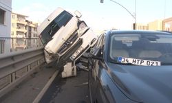 KONTROLDEN ÇIKAN ViNÇ OTOMOBiLLERi BiÇTi