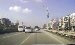 Bursa’da trafikte makas atan sürücü kamerada