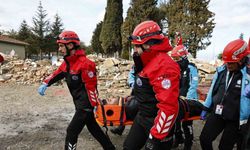 Esenler Belediyesi’nden gerçeğini aratmayan deprem tatbikatı