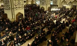 Bursalılar Kadir Gecesi’nde Ulu Cami’ye akın etti