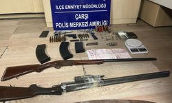 Bursa'da polis baskınında çok sayıda ele geçirildi