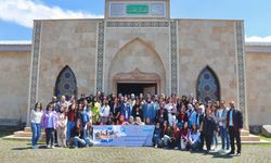 Bursalı gençler Cumhurbaşkanlığı Ahlat Külliyesi'nde