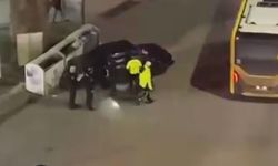 Bursa'da kaza yapan alkollü sürücü kendini araca kilitledi