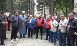 Bursa'da Hüma Hatun Anneler Günü'nde dualarla anıldı
