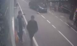 Bursa'da ani dönüş yapan otomobil scooter sürücüsüne çarptı
